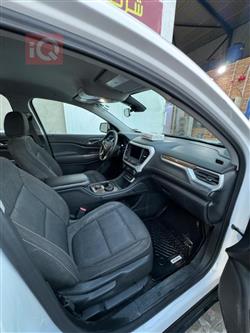 جي ام سي اكاديا